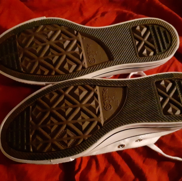 Chucks, candy white sparkle converse. - Picture 2 of 3